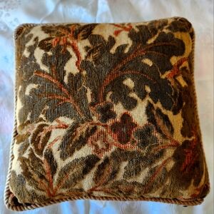 Madison Landing Floral Patterned Throw Pillow